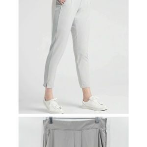 ATHLETA Brooklyn Mid Rise Jogger Light Gray Ankle Pant Size 6